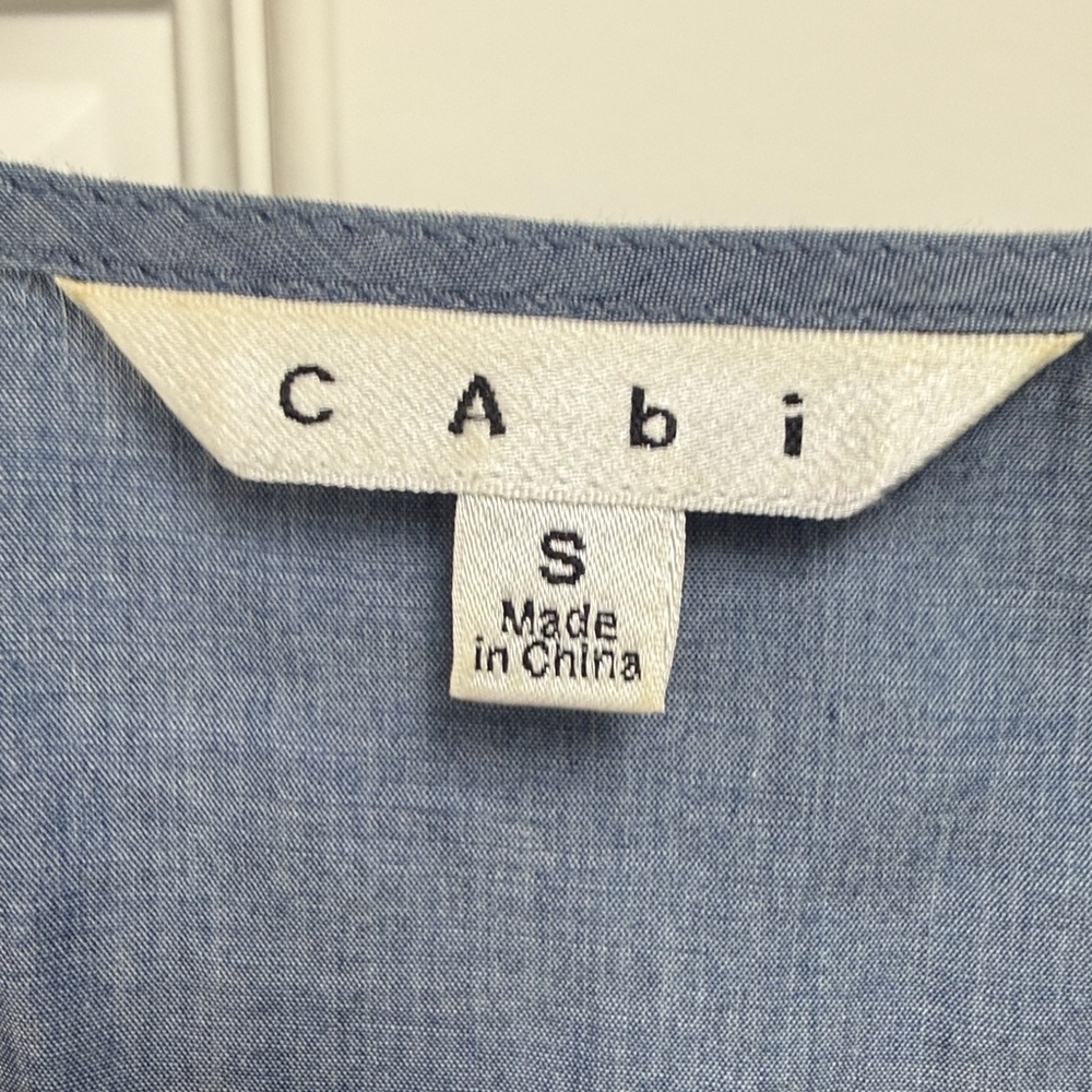 Cabi blue chambray Romp Top - Picture 2 of 6